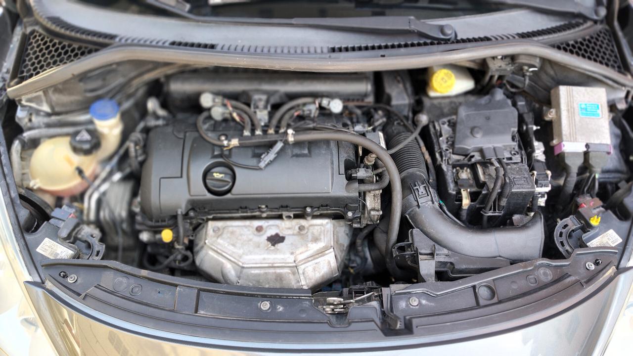 Peugeot 207 1.4 VTi SW Ciel GPL