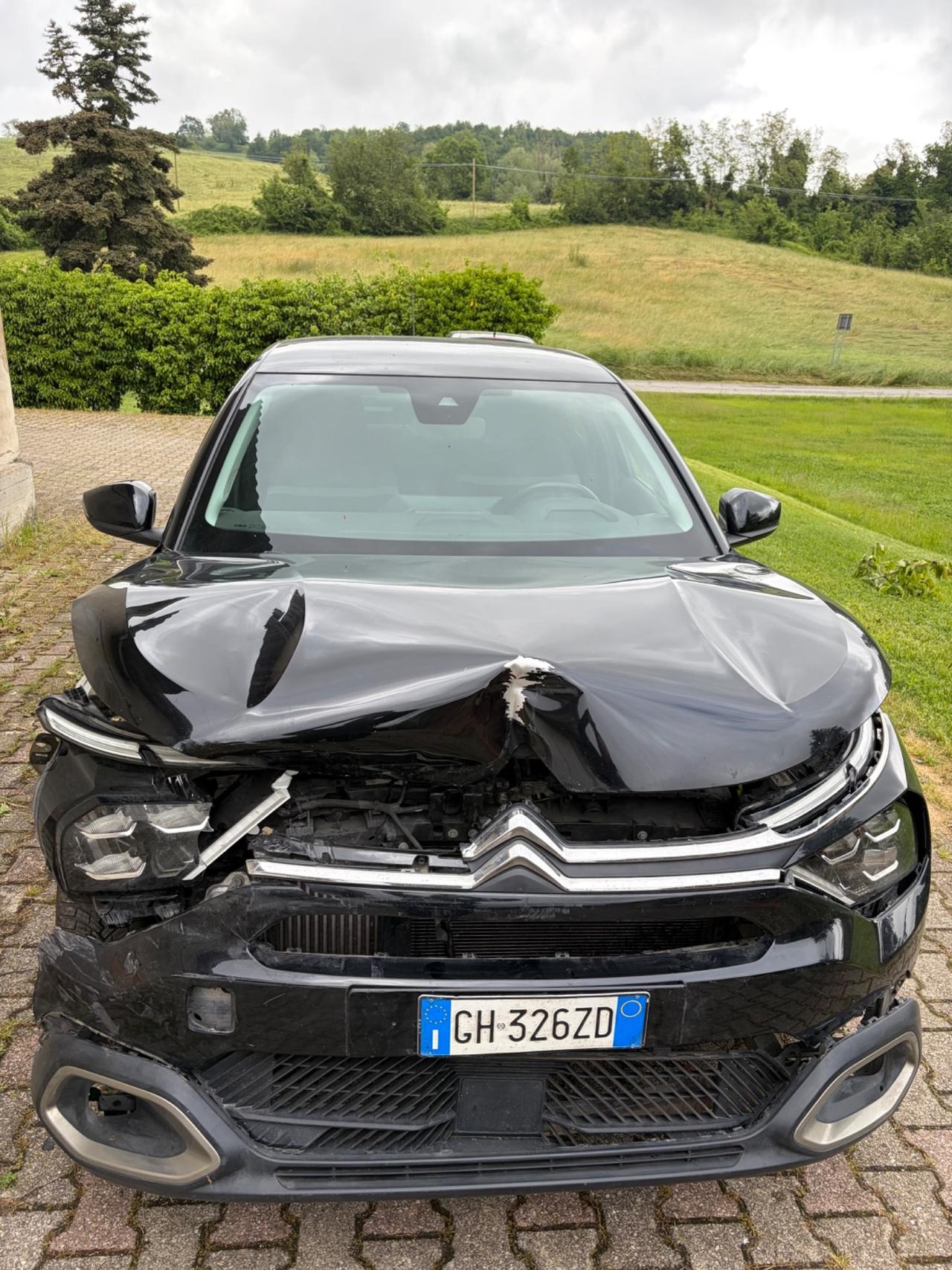 Citroen C4 BlueHDi SHINE 2022 INCIDENTATA