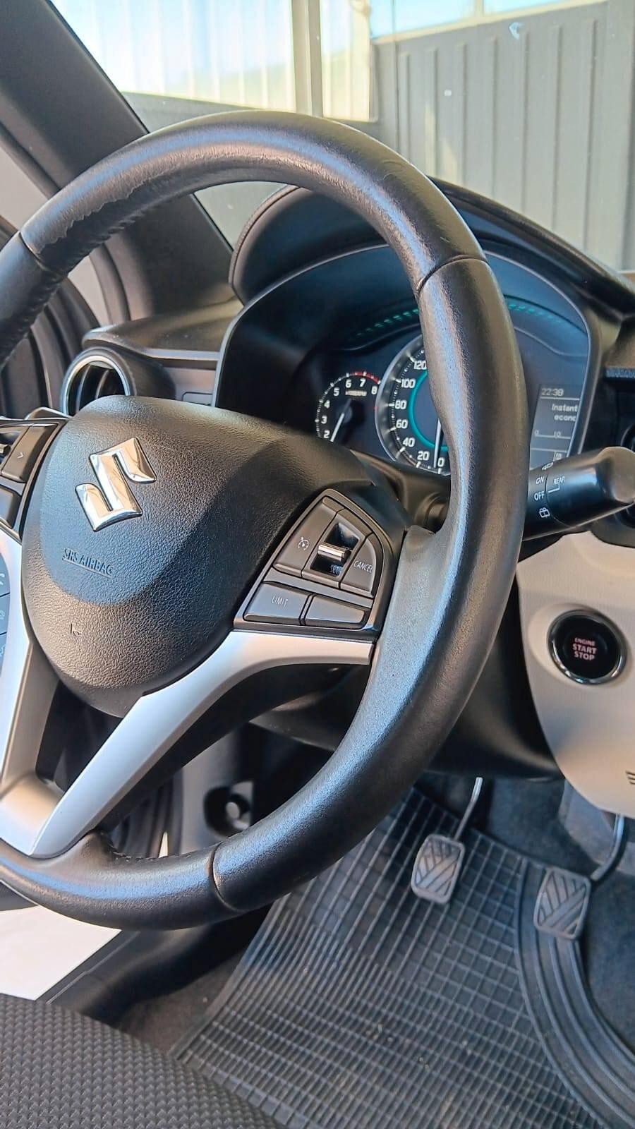 Suzuki Ignis 1.2 Dualjet Top