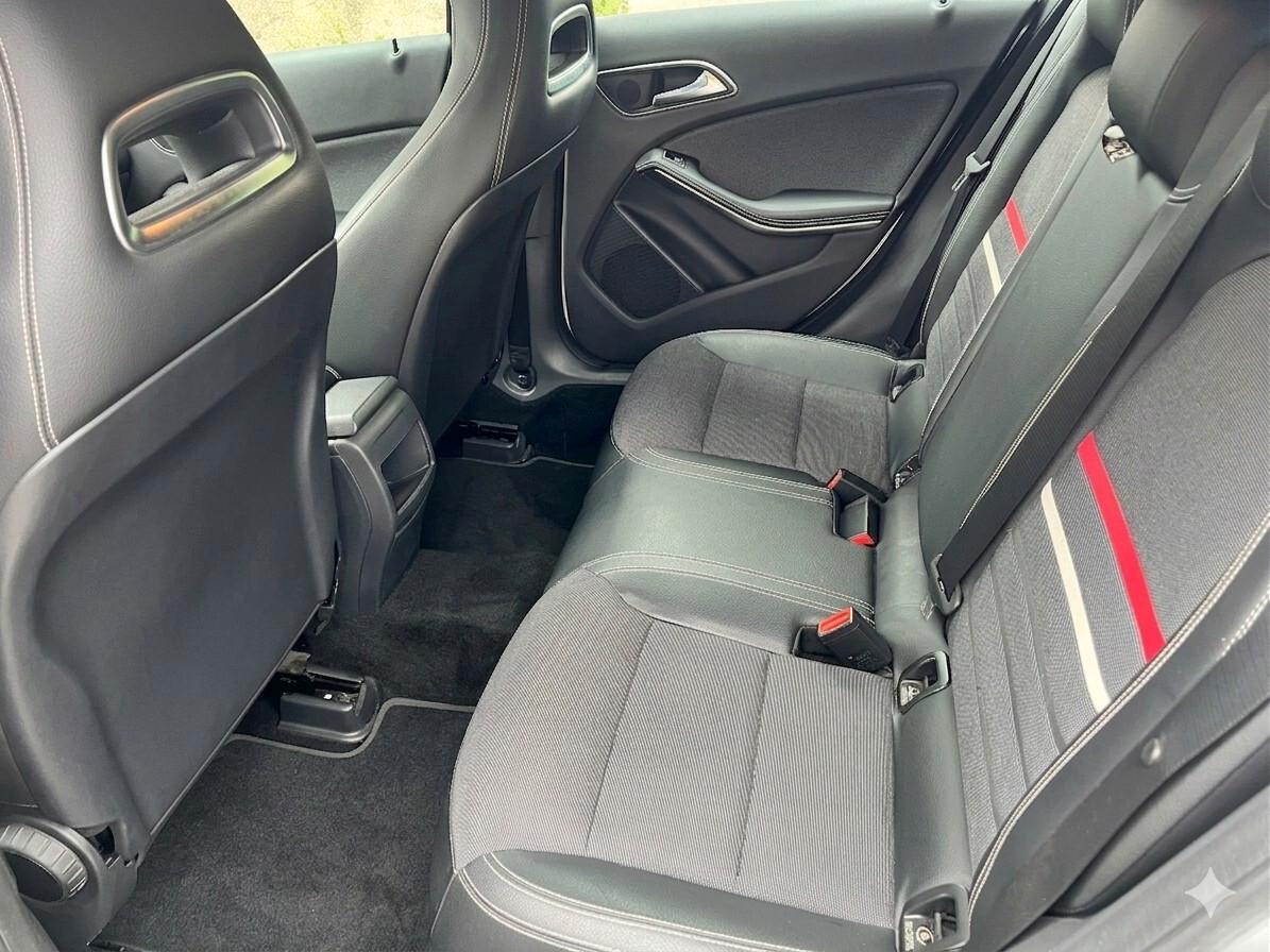 MERCEDES CLASSE A 180 1.5 CDI Premium-2013