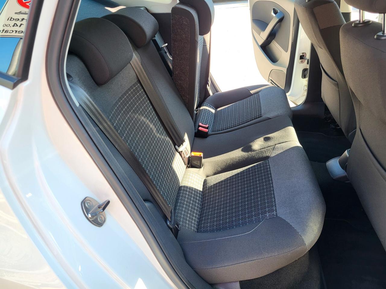 VOLKSWAGEN POLO 1,4 TDI-EURO 6-CINTA DIST-UNICO PROPR