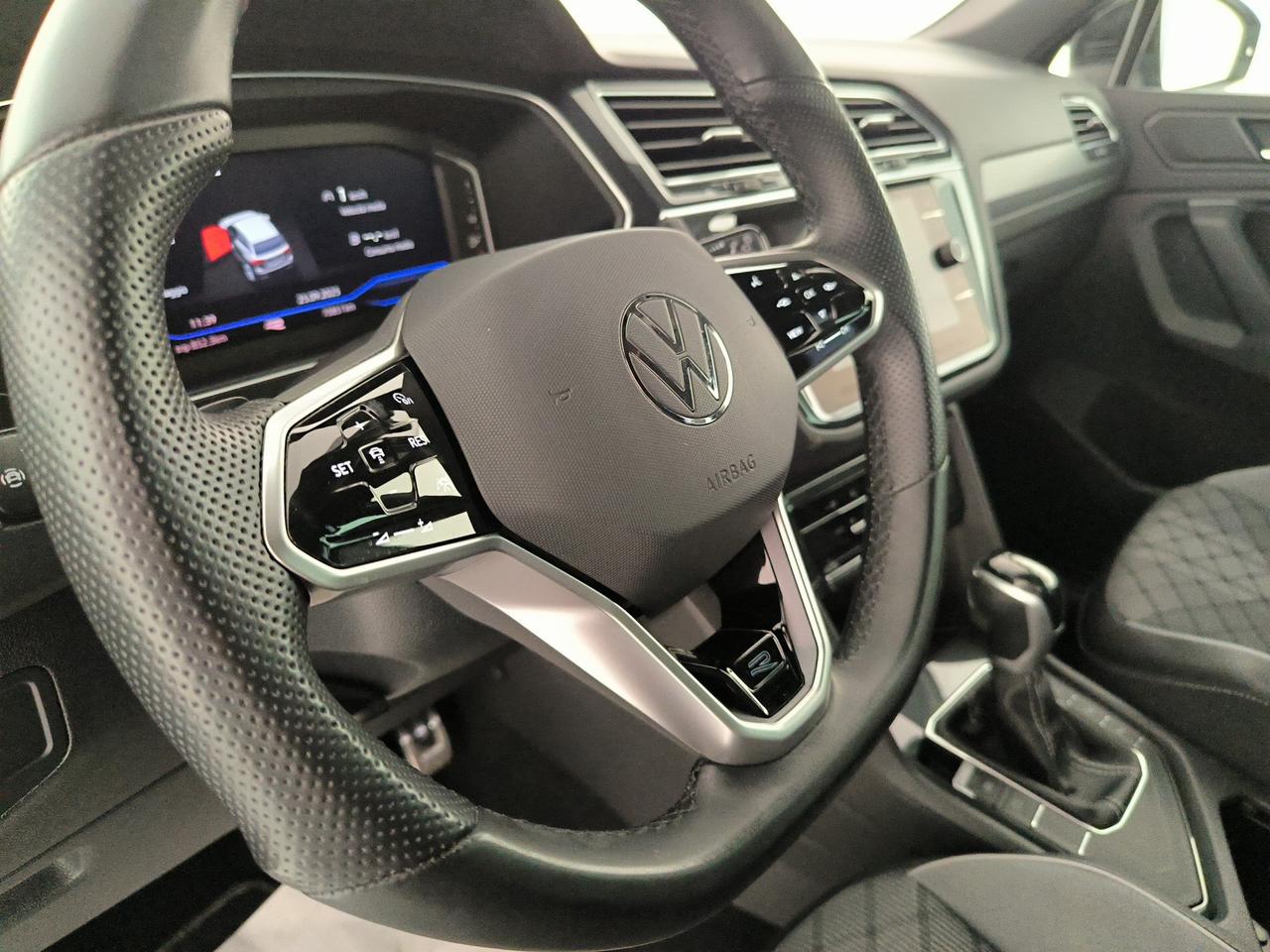 Volkswagen Tiguan 2.0 tdi r-line 150cv dsg