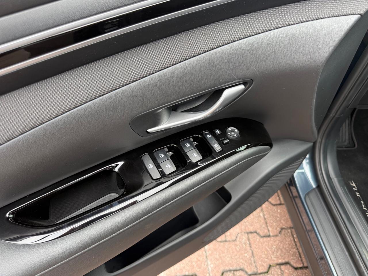 Hyundai Tucson 1.6 hev FULL-HYBRID PARI AL NUOVO!