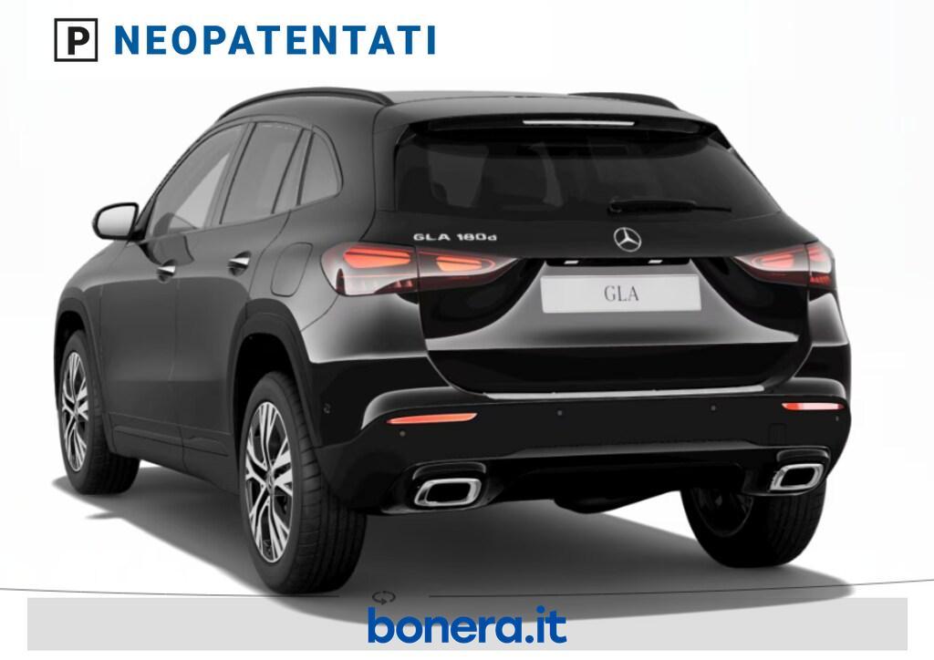 Mercedes GLA 180 180 D Progressive Advanced Plus 8G-DCT