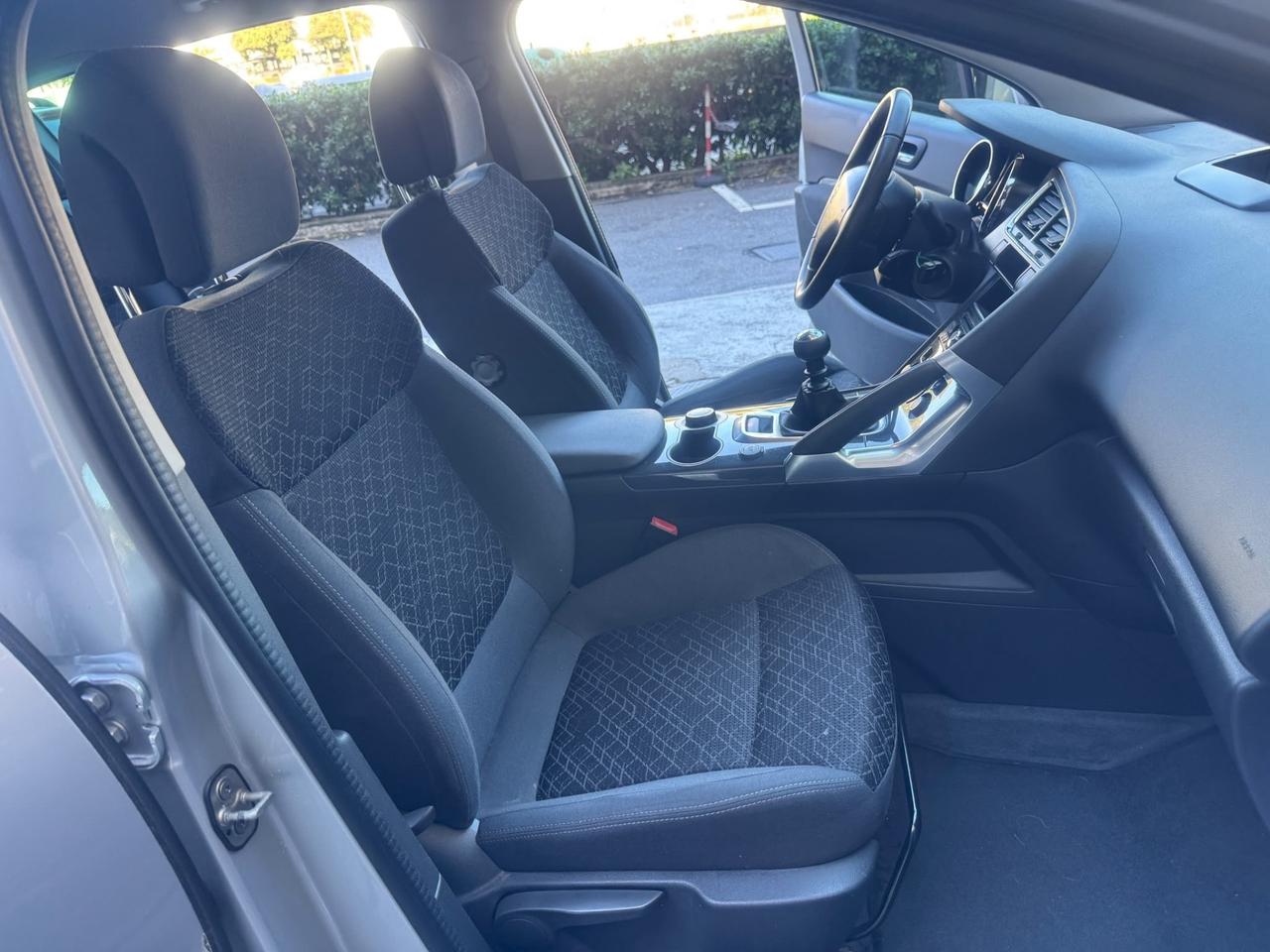 Peugeot 3008 BlueHDi 120cv - euro6 2016