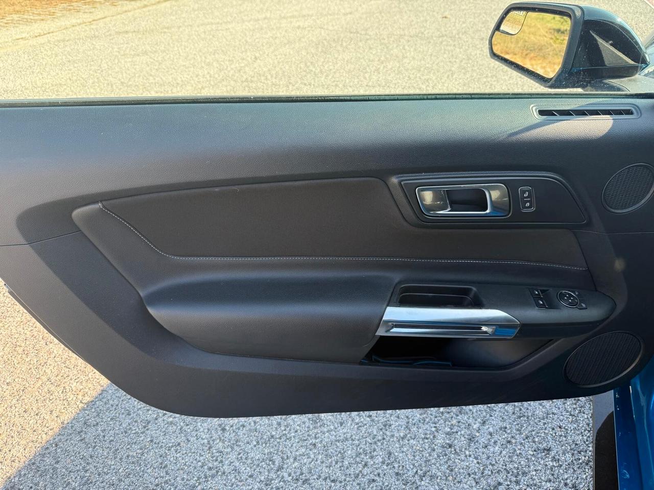 Ford Mustang Fastback 2.3 EcoBoost 55years 317cv