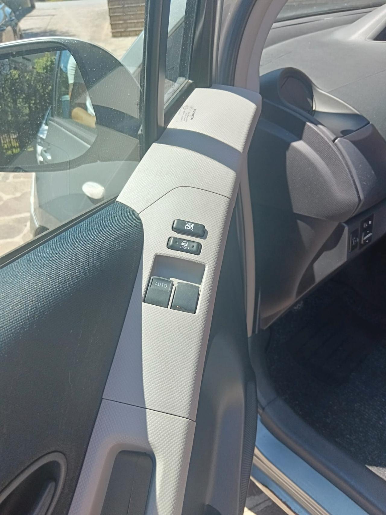 Toyota Yaris 1.0 5 porte