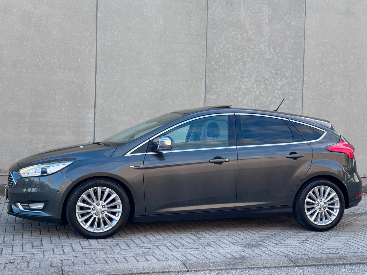 Ford Focus 1.5 TDCi 120 CV Start&Stop Titanium X Gomme nuove in OMAGGIO