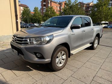 Toyota Hilux 2.4 D-4D 4WD 4 porte Double Cab Comfort