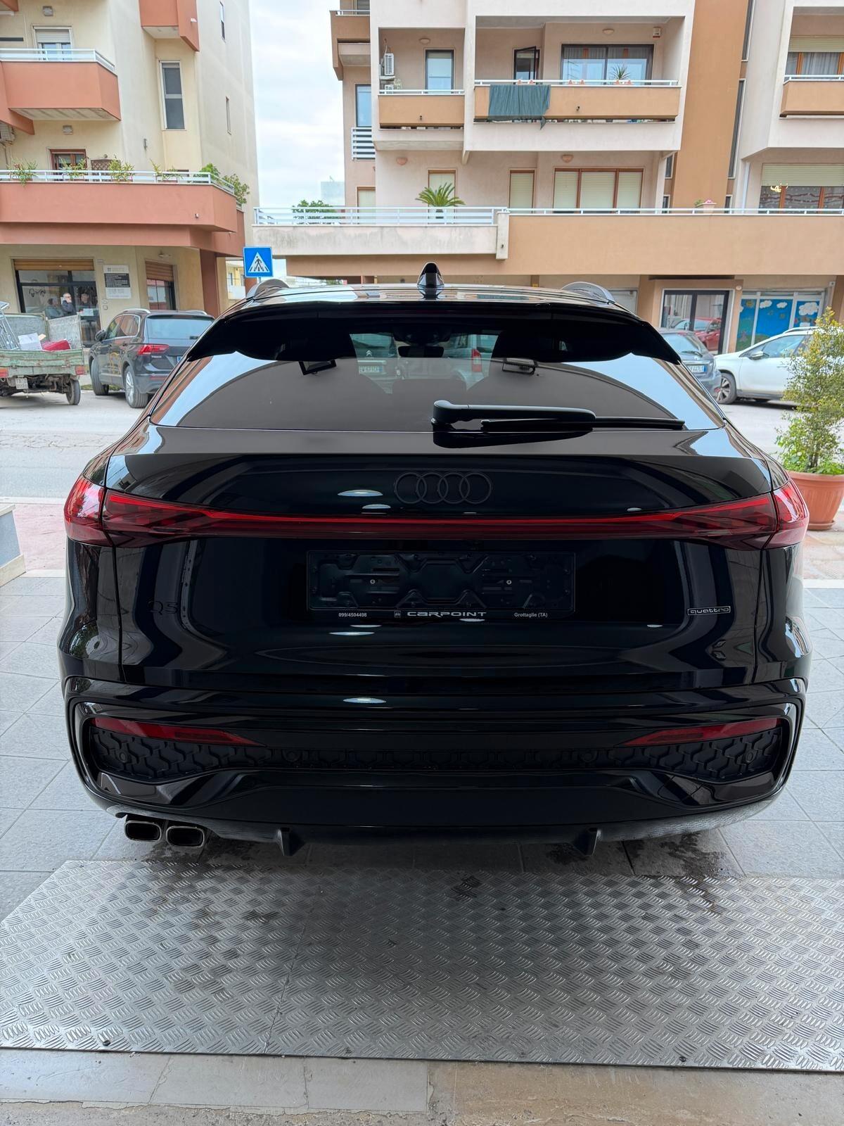 Audi Q5 SPB 40 TDI quattro S tronic Identity Black