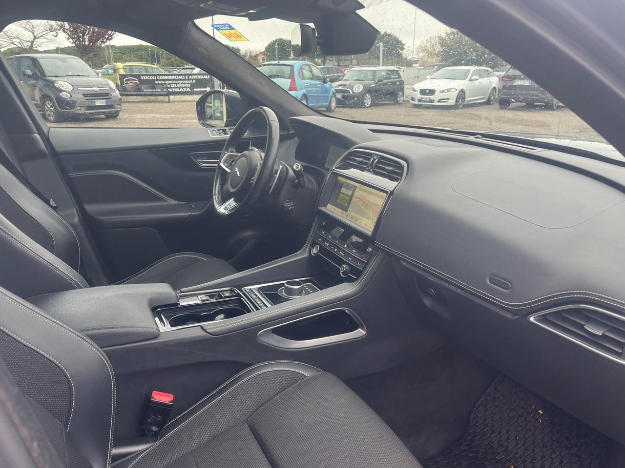 Jaguar F-Pace 2.0 D 180 CV AWD aut. R-Sport full optional