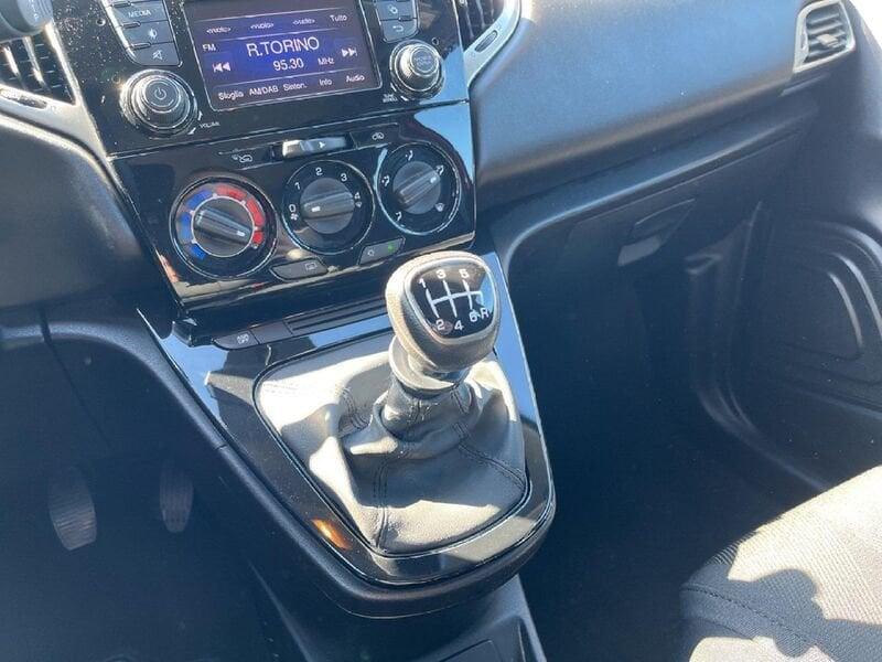 Lancia Ypsilon III 2015 1.0 hybrid Gold s&s 70cv