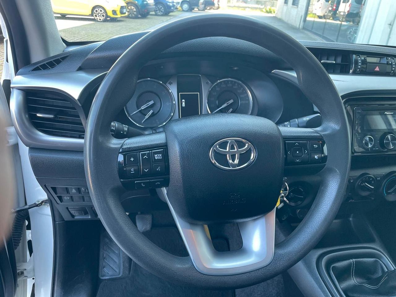 Toyota Hilux 2.4 D-4D 4WD 4 porte Double Cab Comfort