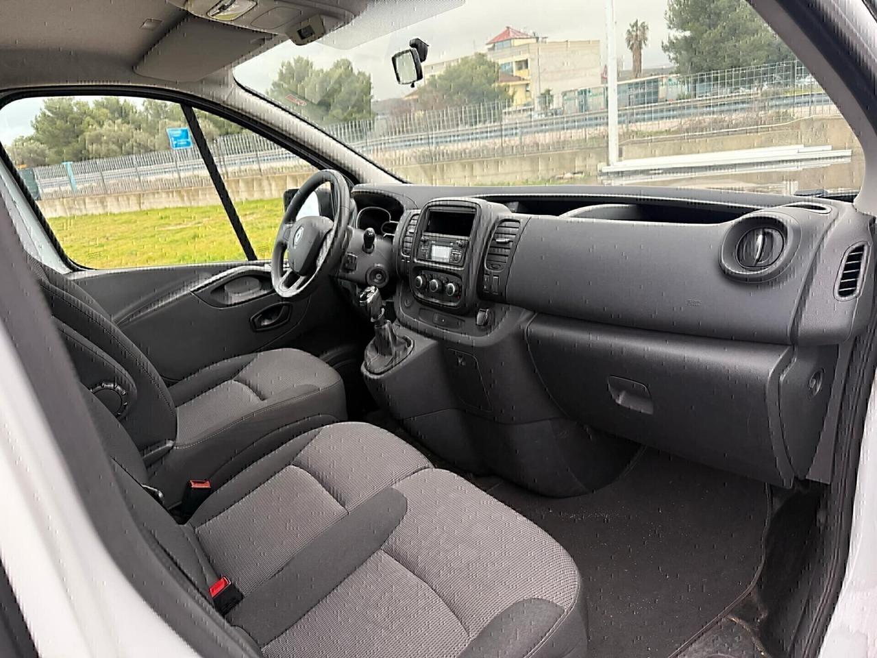 Renault Trafic T29 2.0 dCi 120CV PC-TN Zen Heavy