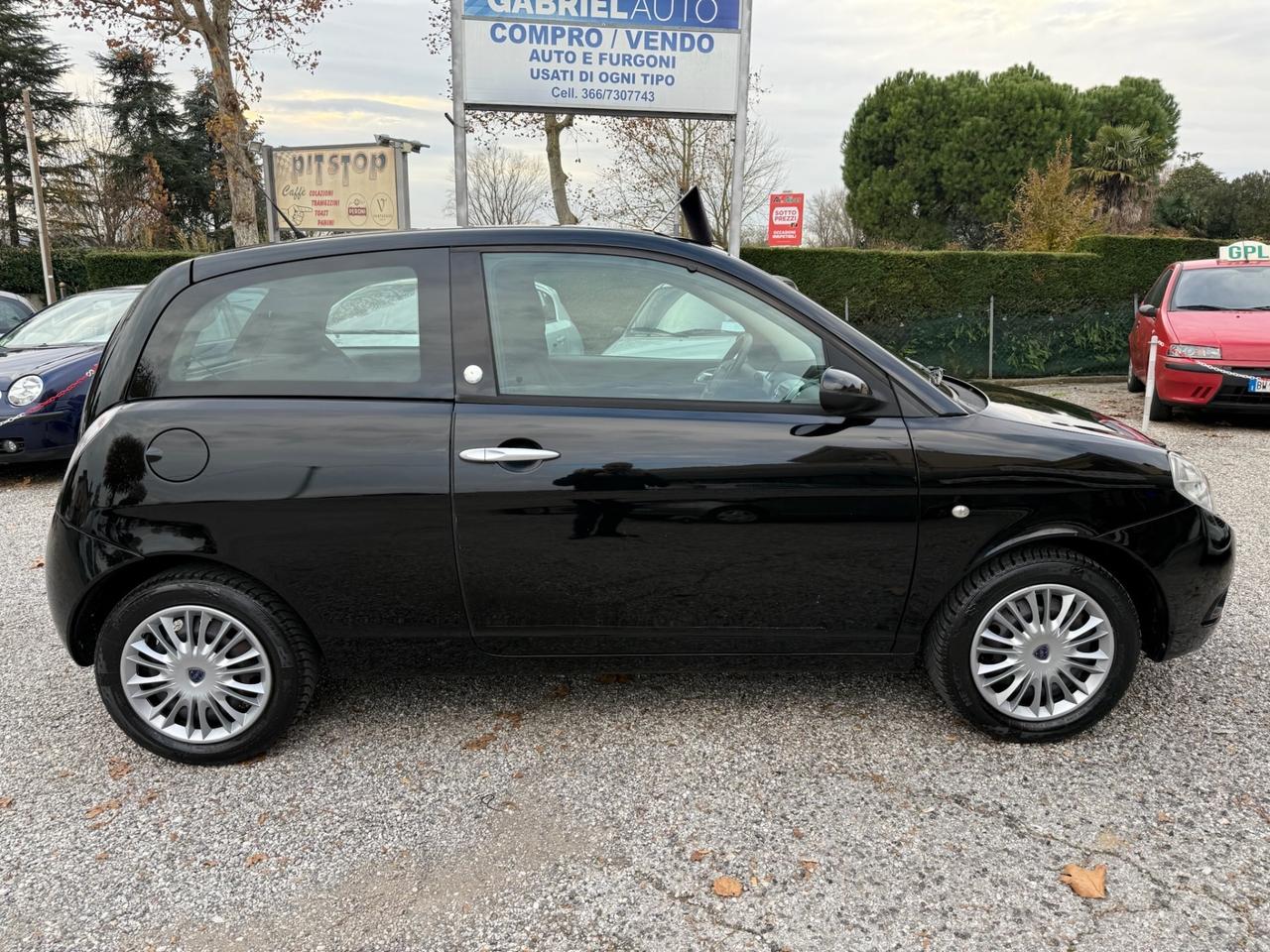 Lancia Ypsilon 1.4 Ecochic GPL Ok Neopatentati