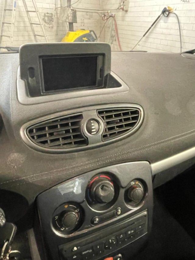 RENAULT Clio 1.2 16V 5 porte Luxe