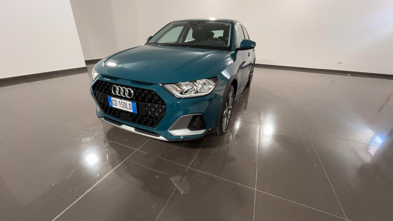 Audi A1 citycarver 30 TFSI S tronic Identity APPLE CAR PLAY NAVI XENON LED CRUISE VIRTUALCOCKPIT