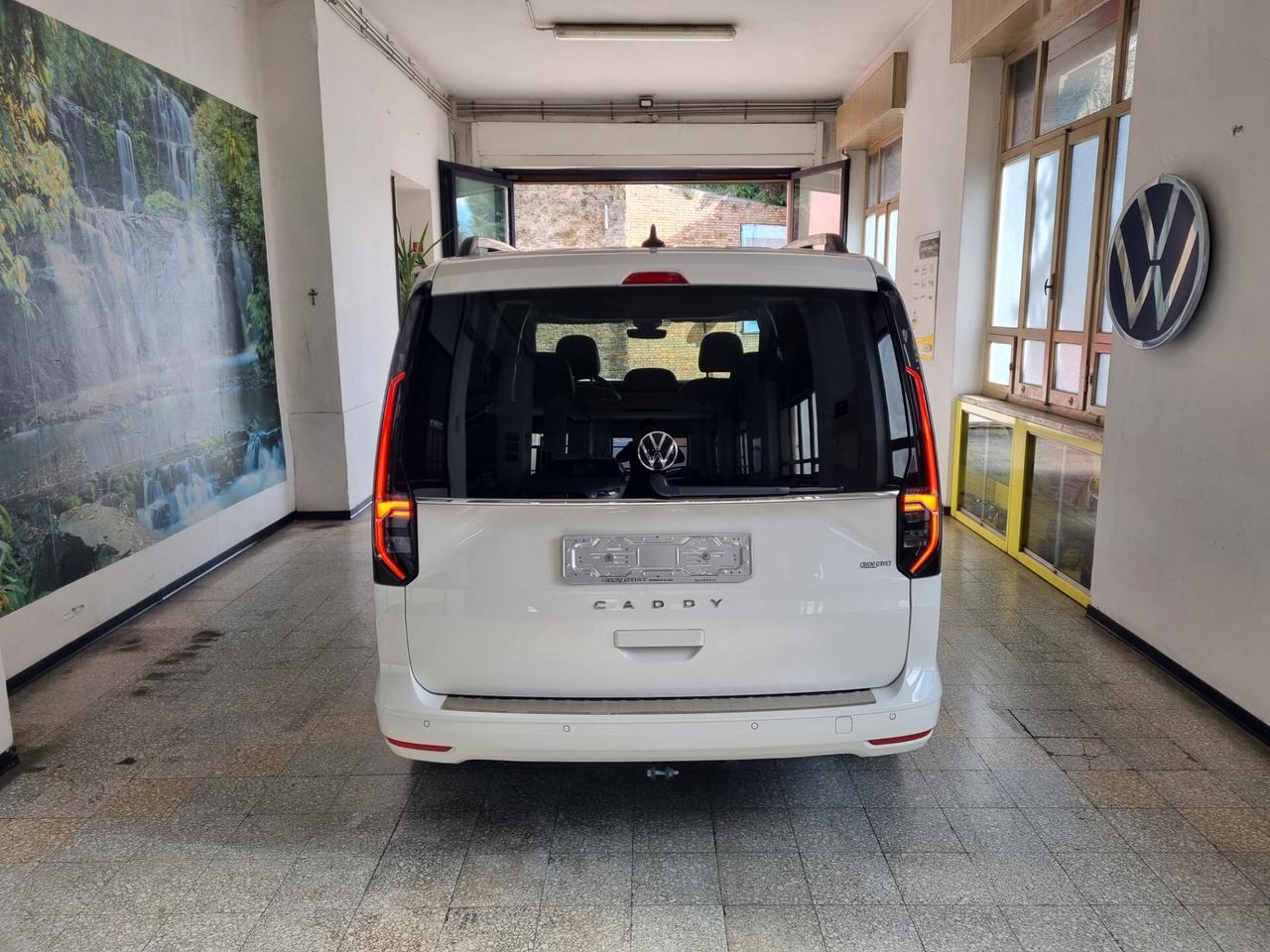 Volkswagen Caddy 1.5 TGI 130cv Style Maxi UNICA IN TUTTA EUROPA!