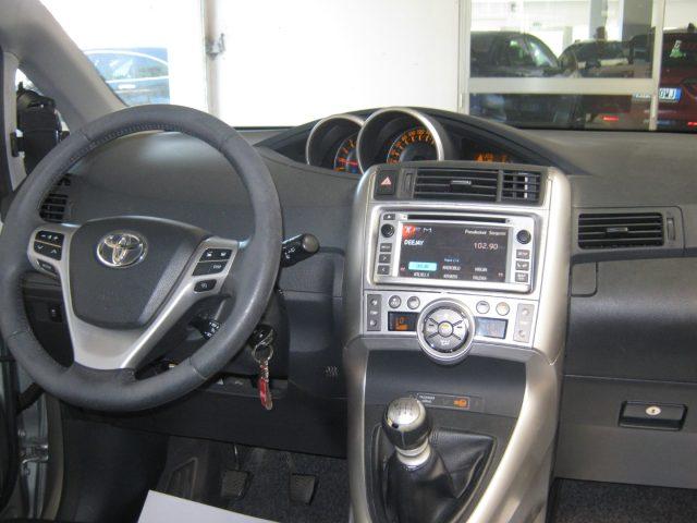 TOYOTA Verso 2.0 D Active 7 posti