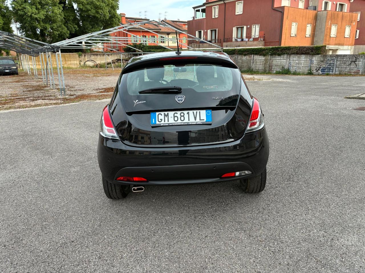 Lancia Ypsilon 1.0 FireFly 5 porte S&S Hybrid Gold