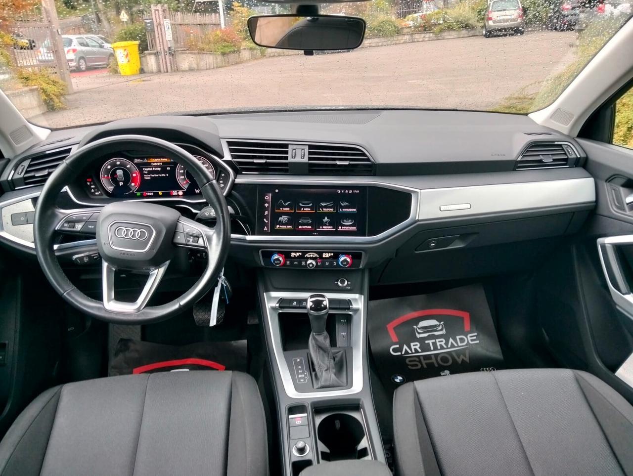 Audi Q3 35 TDI S tronic Business