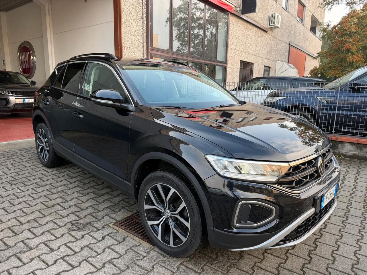 Volkswagen T-Roc 1.5 TSI ACT DSG SPORT