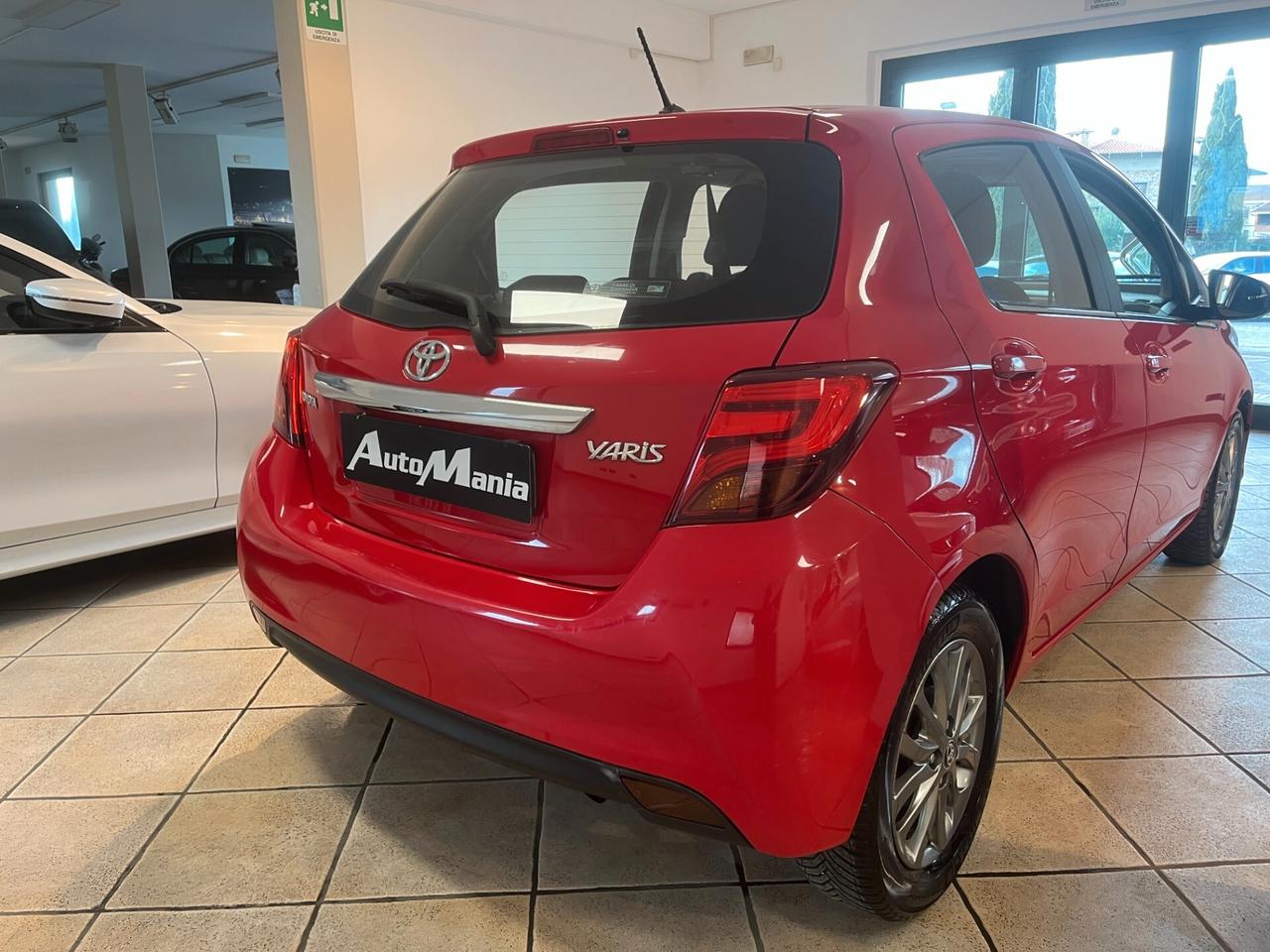 Toyota Yaris 1.0 5 porte Lounge