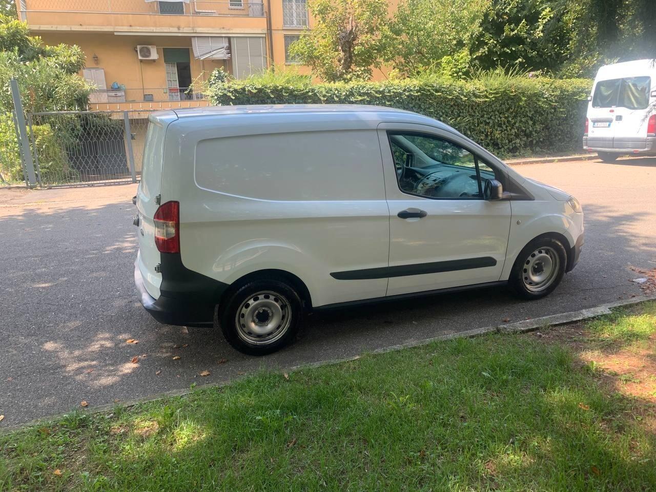 Ford Transit Courier 1.5 TDCi 75CV Van Trend