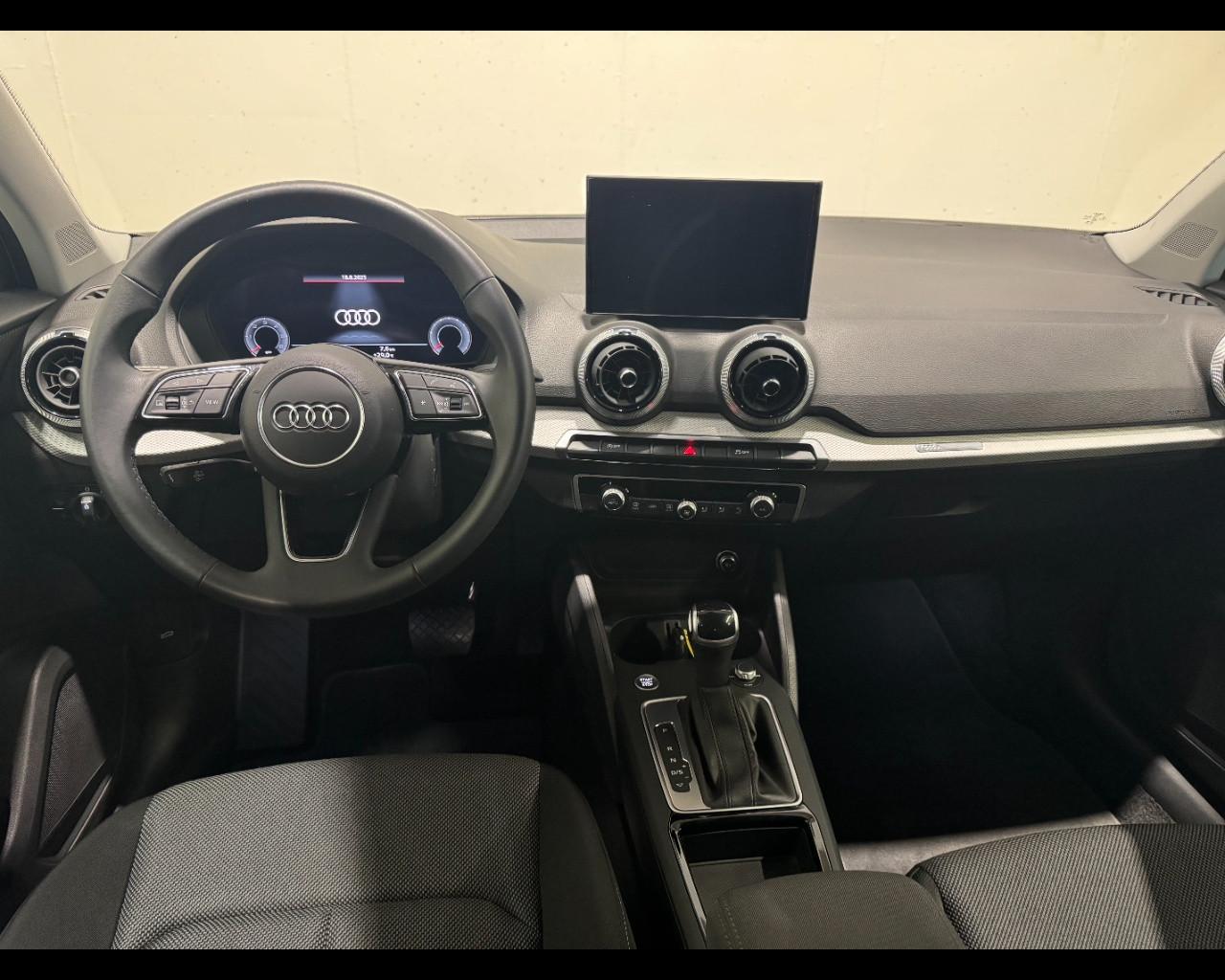 AUDI Q2 35 TDI S-TRONIC S LINE EDITION