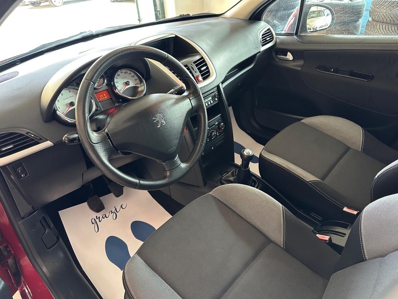 Peugeot 207 1.4 VTi 95CV 5p. Neopatentati