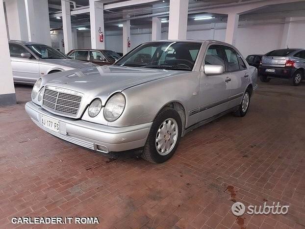 Mercedes e 200 elegance