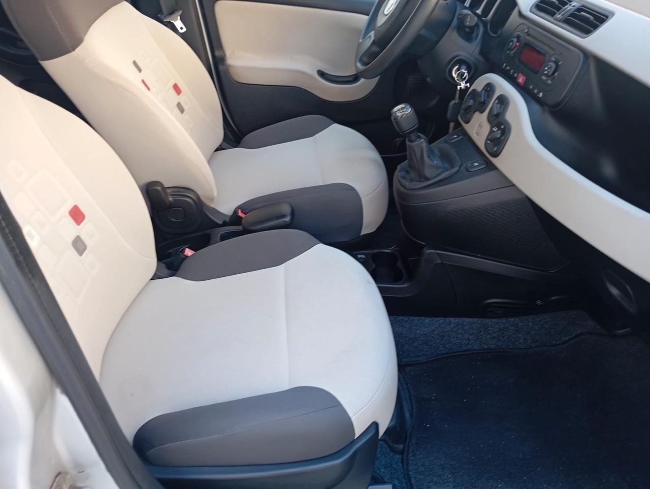 Fiat Panda 1.3 Lounge-2014