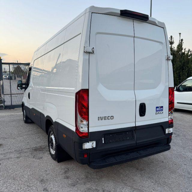 IVECO DAILY 35S16 VH2 FURGONE PASSO MEDIO/LUNGO 3 POSTI