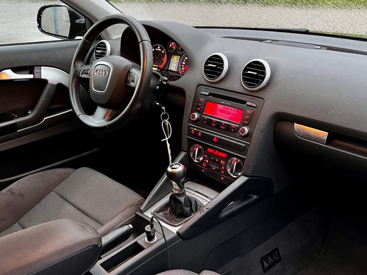 Audi A3 SPB 1.6 TDI 105 CV CR Ambition