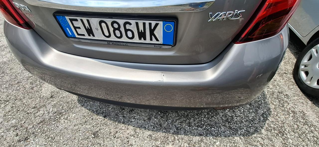 Toyota Yaris 1.0 5 porte