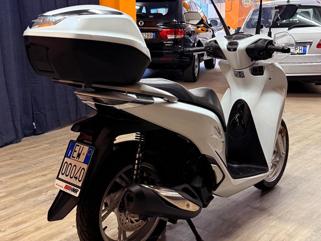 SPETTACOLARE HONDA SH 150 ABS UNICO PROPRIETARIO CON SOLI 6.415 KM