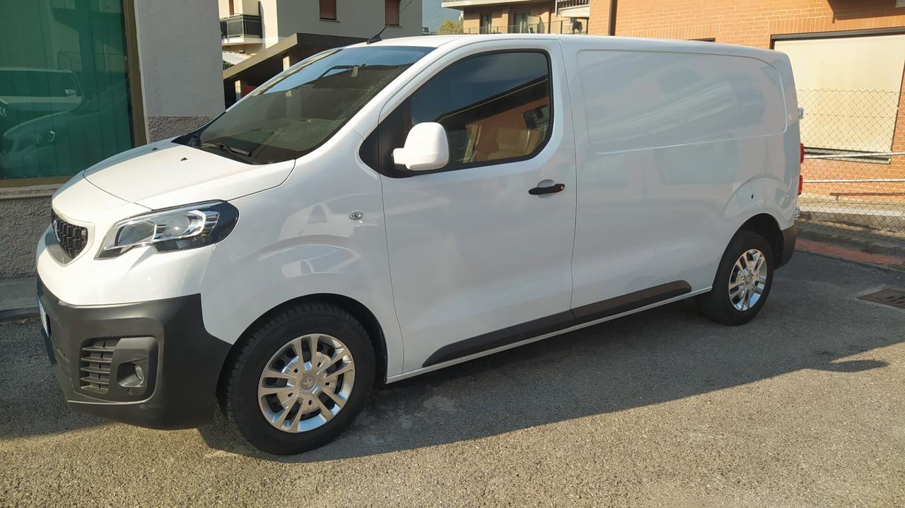 Peugeot Expert 2000 BlueHDi