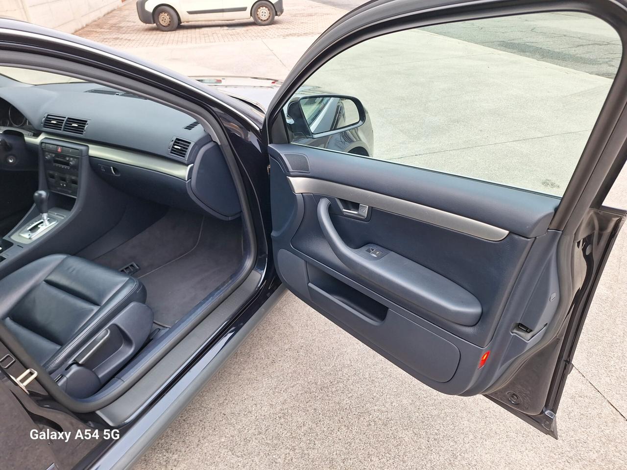 Audi A4 3.0 V6 30V cat Avant