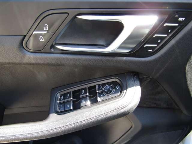 Porsche Macan 2.0 265cv PDK,CERCHI 20,TETTO,PELLE,SEDILI ELETTR.