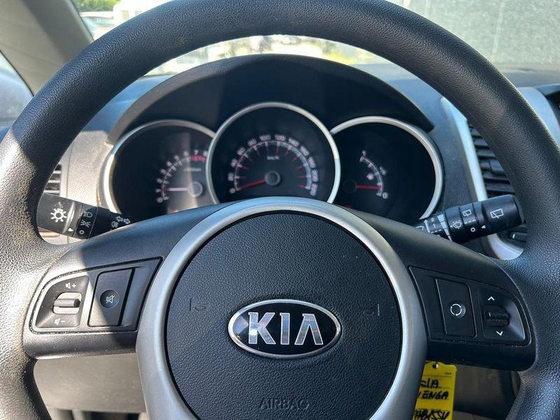 Kia Venga - 1.4 CVVT COOL NAVI E6
