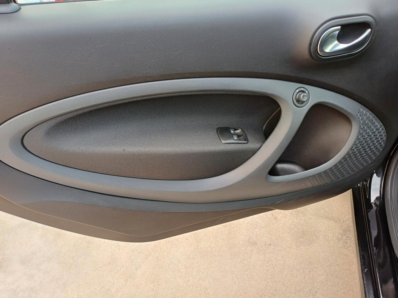 Smart ForTwo 70 1.0 twinamic Superpassion