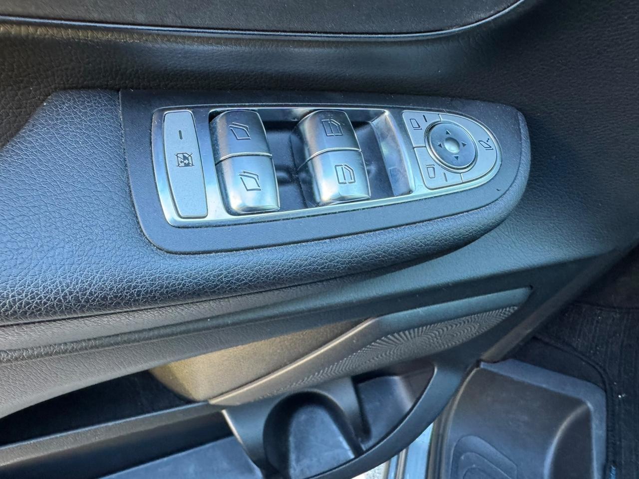 Mercedes-benz V Mercedes Benz -Klasse 300ED/L