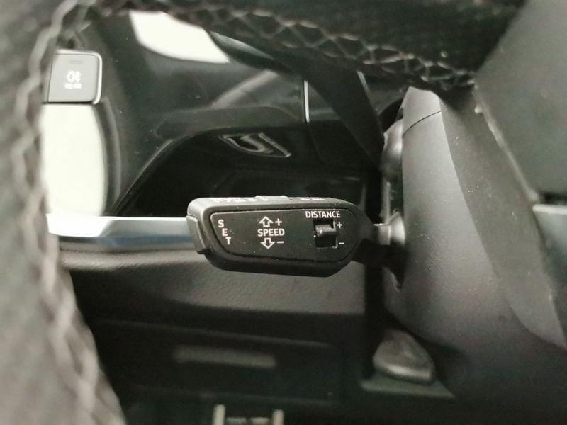 Audi Q3 35 2.0 tdi S line edition s-tronic