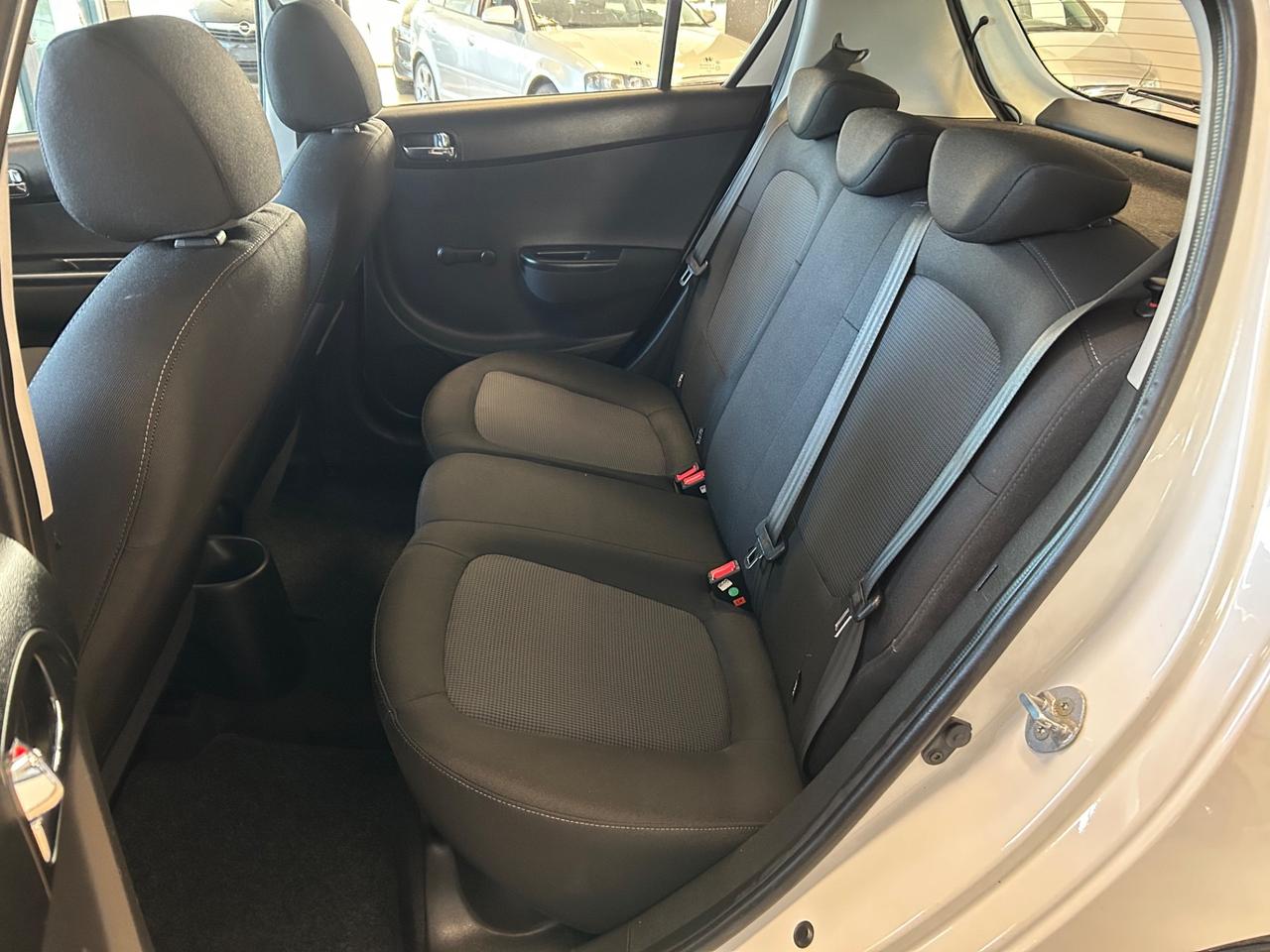 Hyundai i20 - 2014 1.1 CRDi 75cv NEOPATENTATI