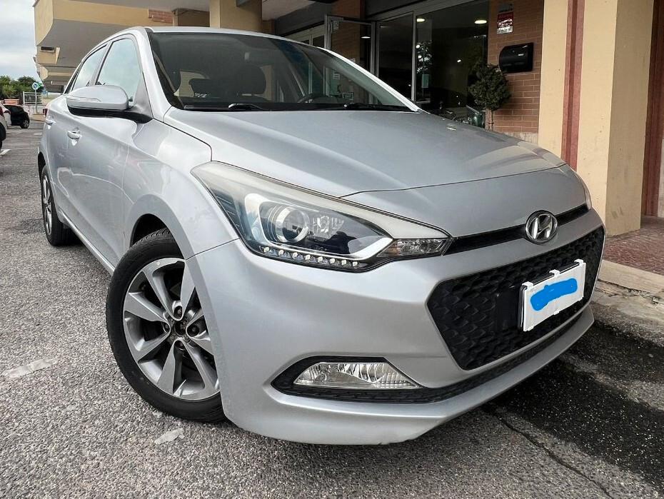 HYUNDAI i20 1.2 84 CV 5 porte comfort