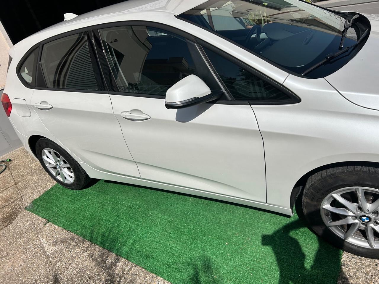 Bmw 2er Active Tourer 220d xDrive Advantage aut.