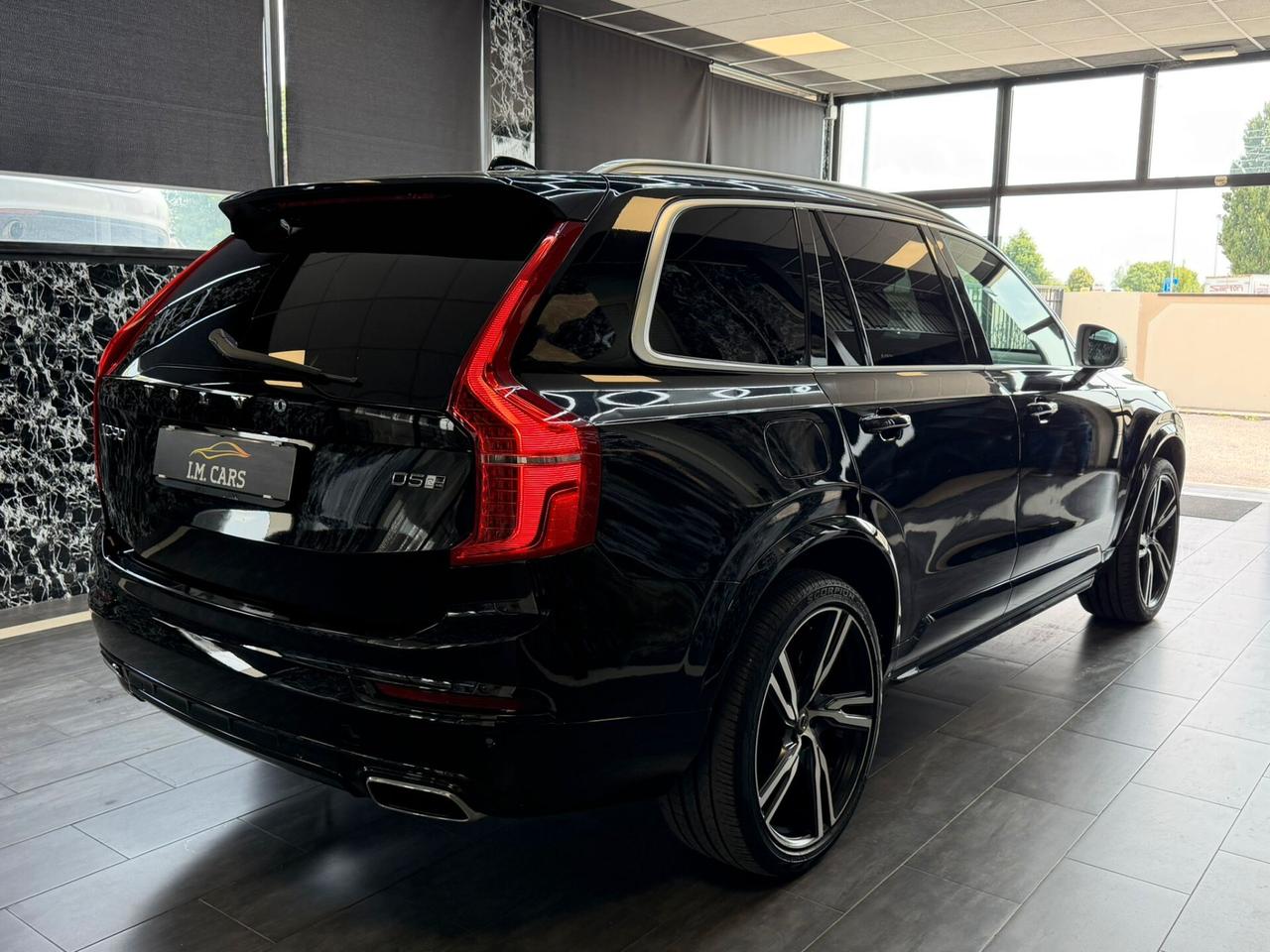 Volvo XC90 D5 AWD Geartronic 7 posti R-design