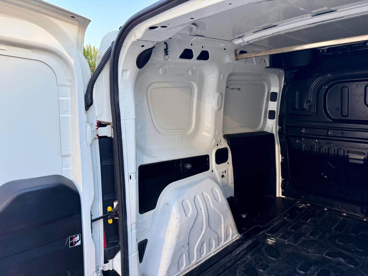 Fiat Doblo 1.3 MJT Cargo Lamierato SX 3 Posti Autocarro