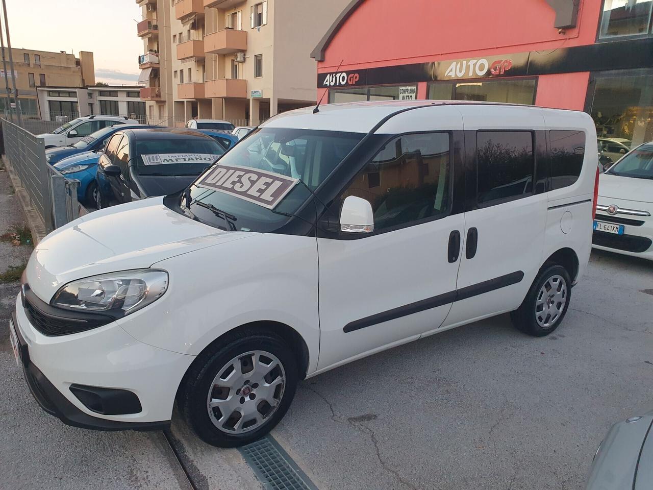 Fiat Doblo Doblò 1.6 MJT 16V 95CV Neopat 2015