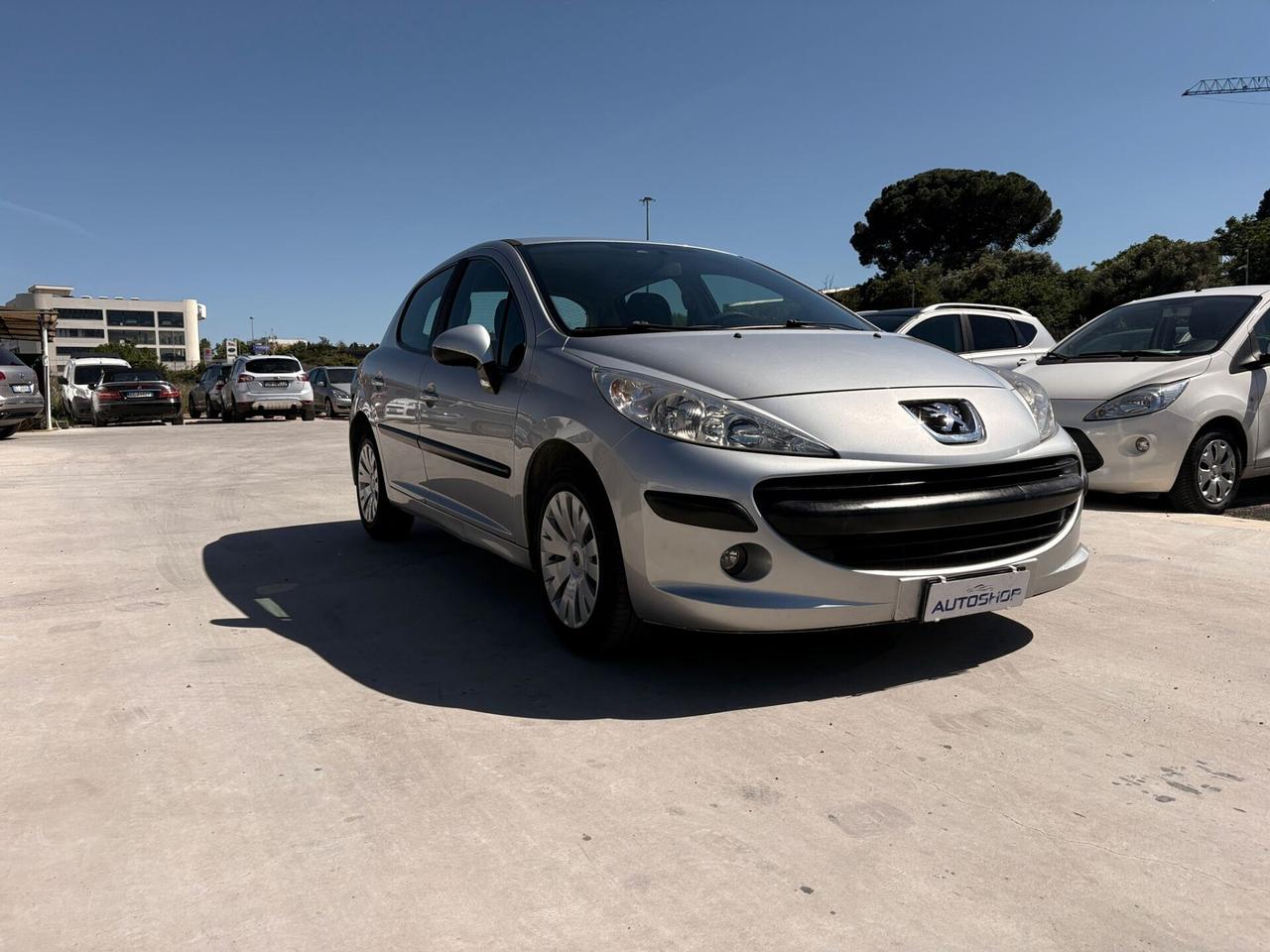 Peugeot 207 1.4 HDi 70CV 5p. X Line